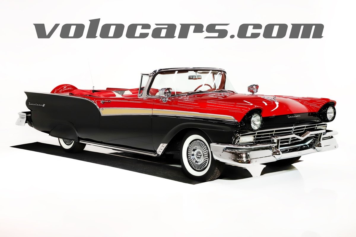 Ford Fairlane 1957