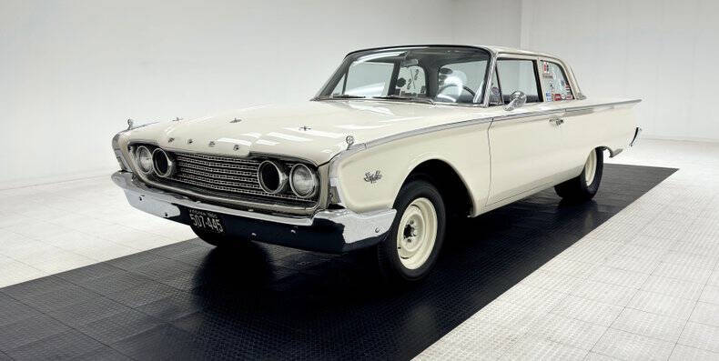 Ford-Fairlane-1960-Corinthian-White-Gray