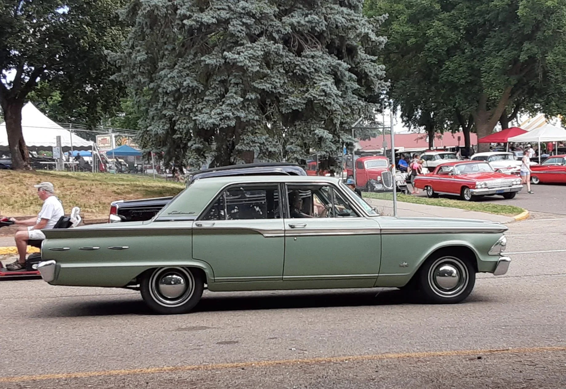 Ford-Fairlane-1962-Green-Green