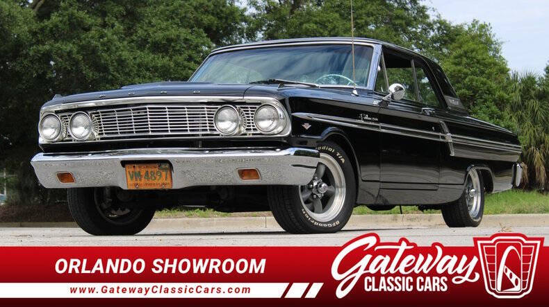 Ford-Fairlane-500-1964-Black-Black-amp-Silver