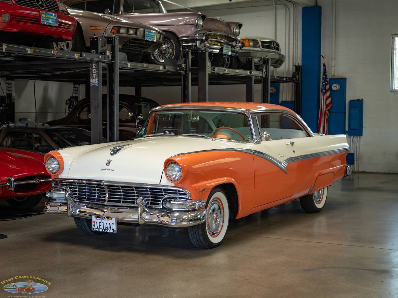 Ford-Fairlane-club-victoria-292-v8-1956