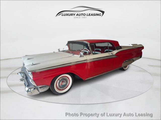 Ford-Fairlane-sunliner-1959-Red
