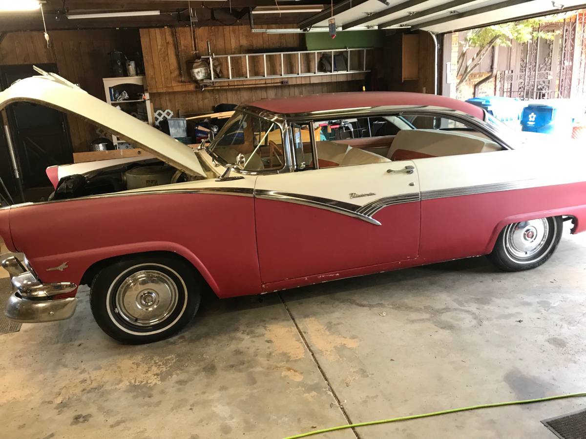Ford-Fairlane-victoria-1956-red Ford-Fairlane-victoria-1956-red