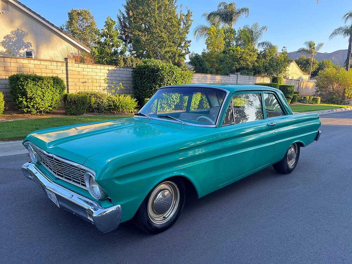 Ford-Falcon-1964-green