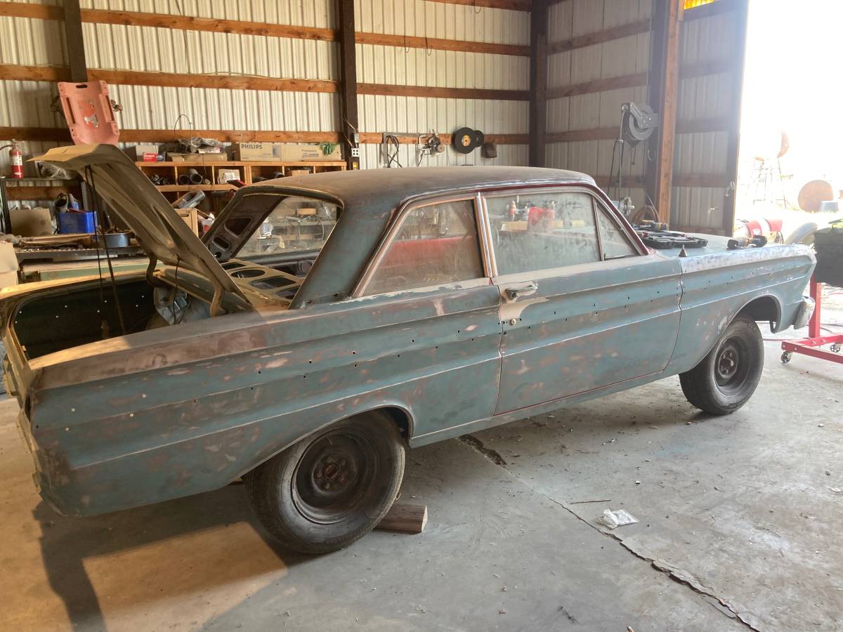 Ford-Falcon-1965-blue