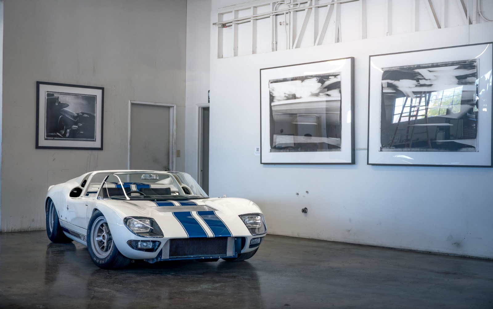 Ford-GT40-1965-Roadster-Black
