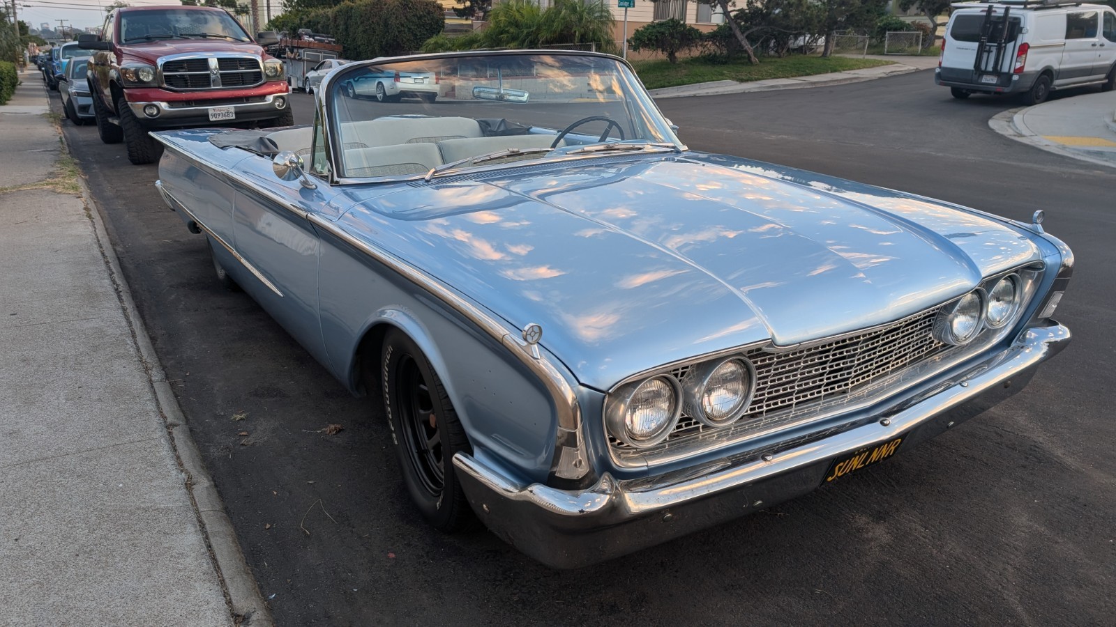 Ford-Galaxie-1960-Convertible-Gray