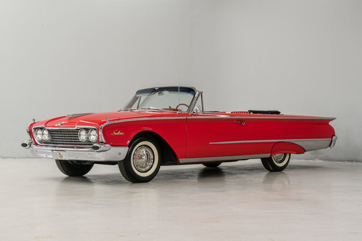 Ford-Galaxie-1960-Convertible-RedBlack