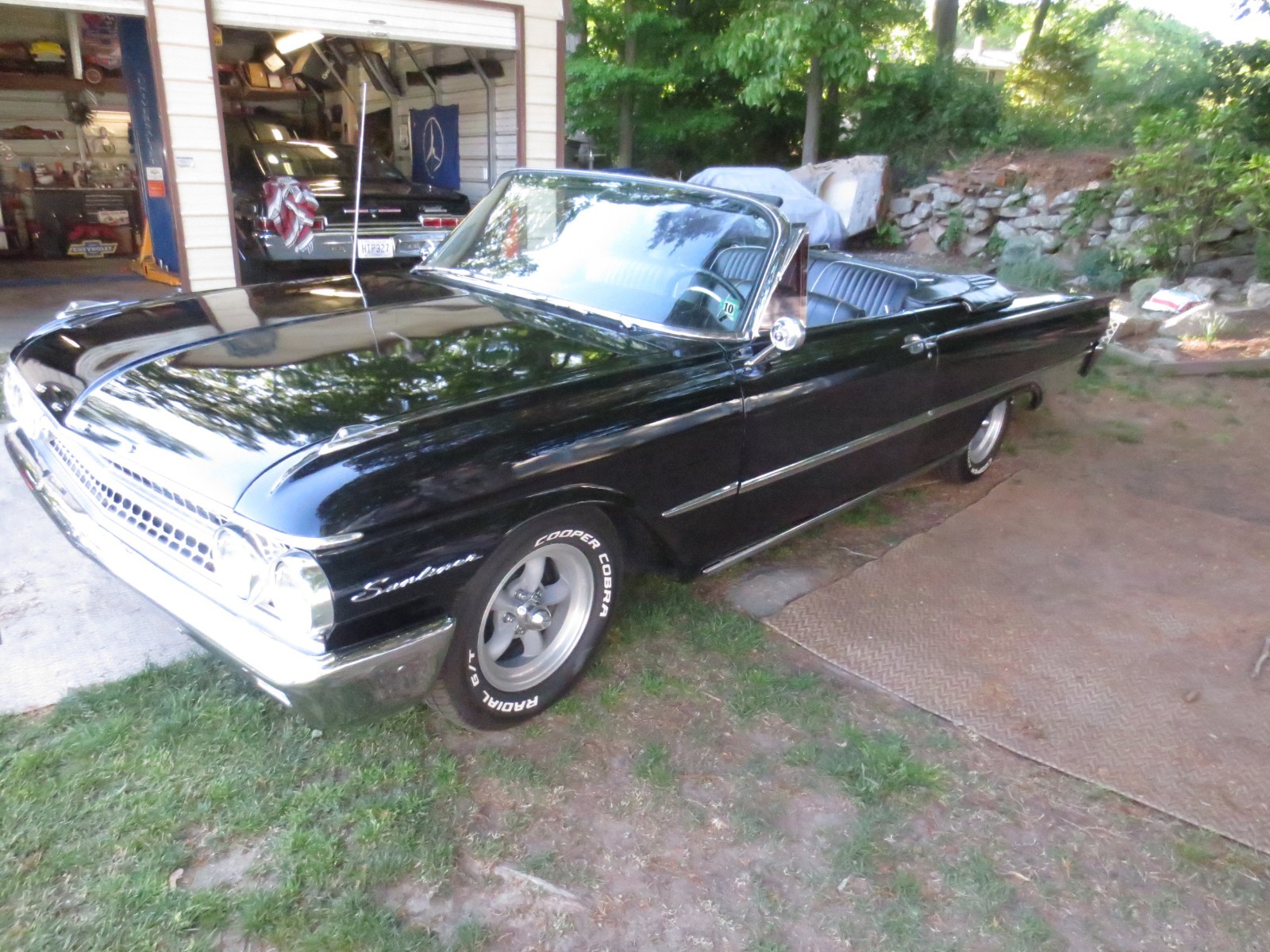 Ford-Galaxie-1961-Convertible-Black