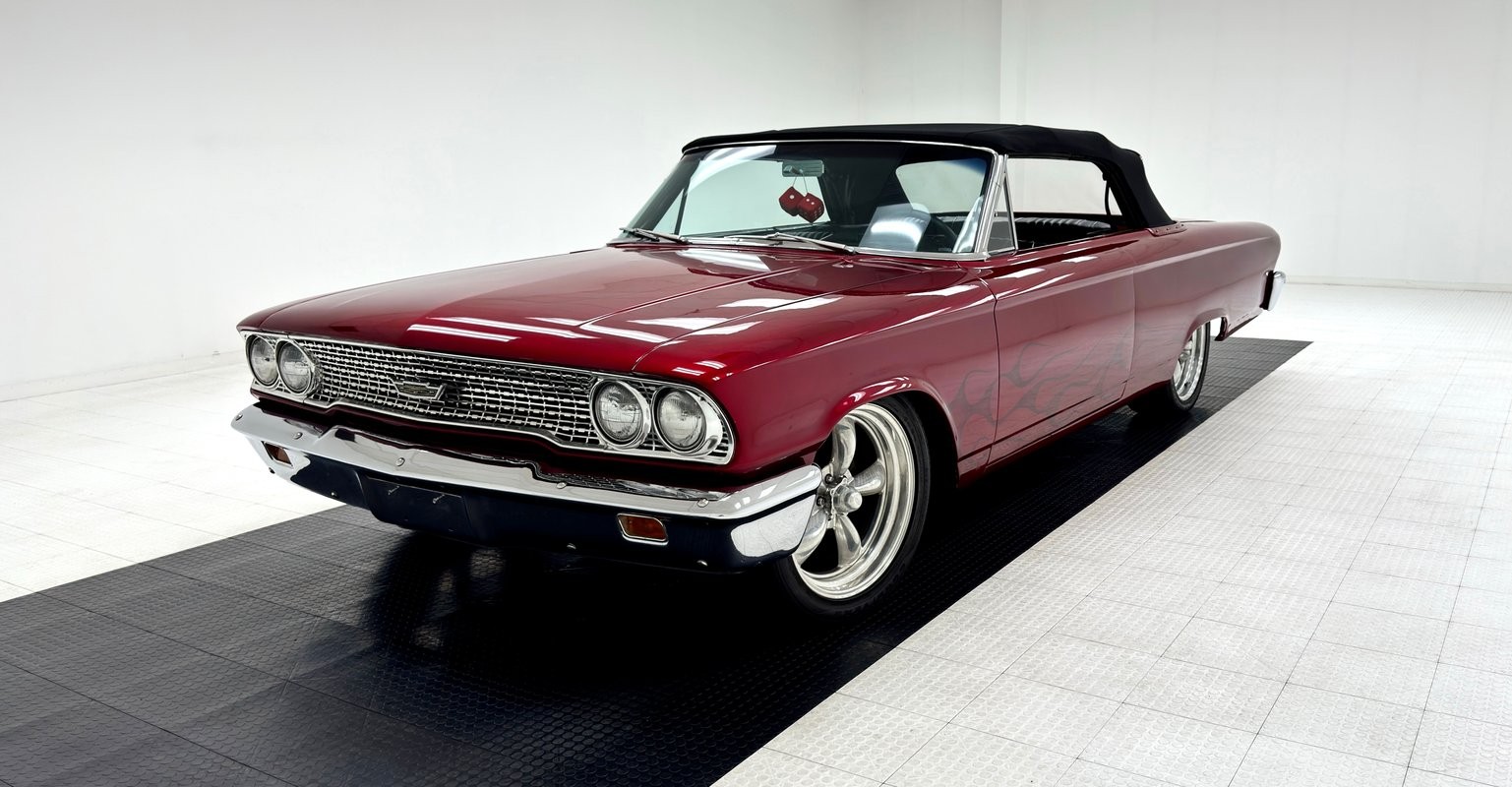 Ford-Galaxie-1963-Convertible-Black