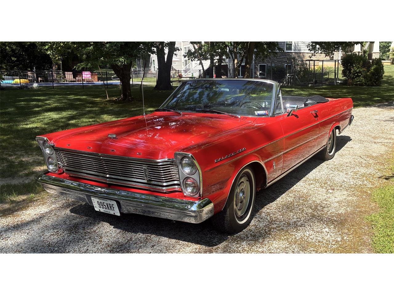 Ford-Galaxie-500-1965-Indigo-Red-Black