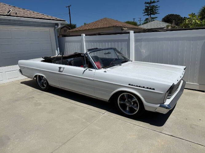 Ford-Galaxie-500-1965-White