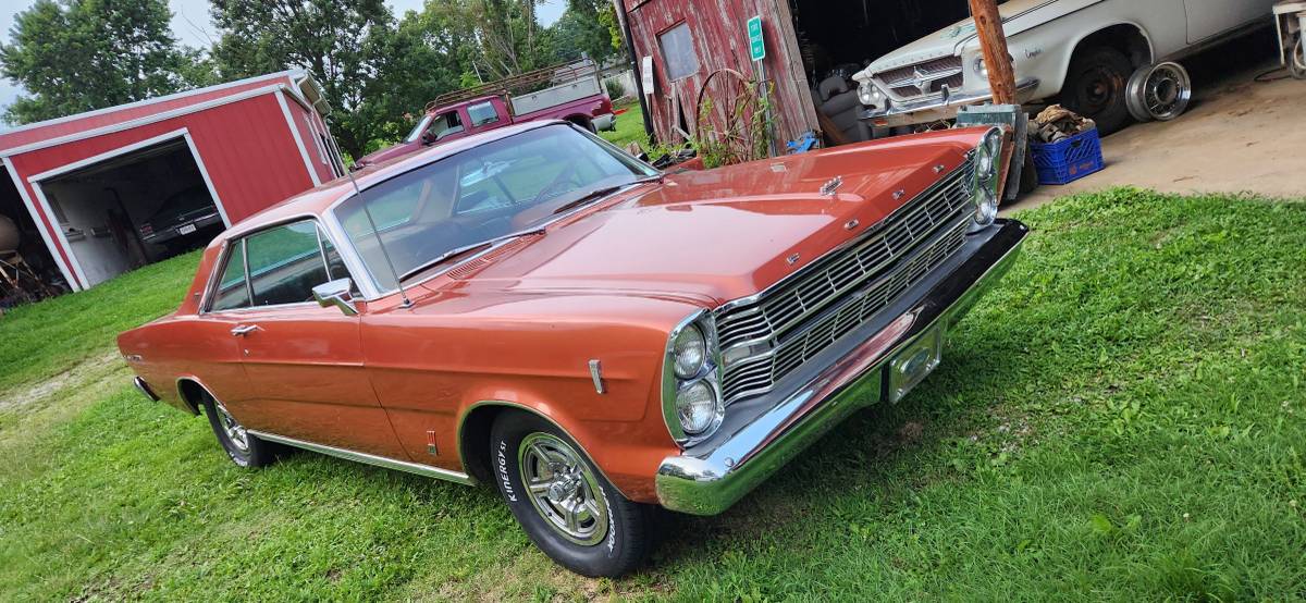Ford-Galaxy-500-1966