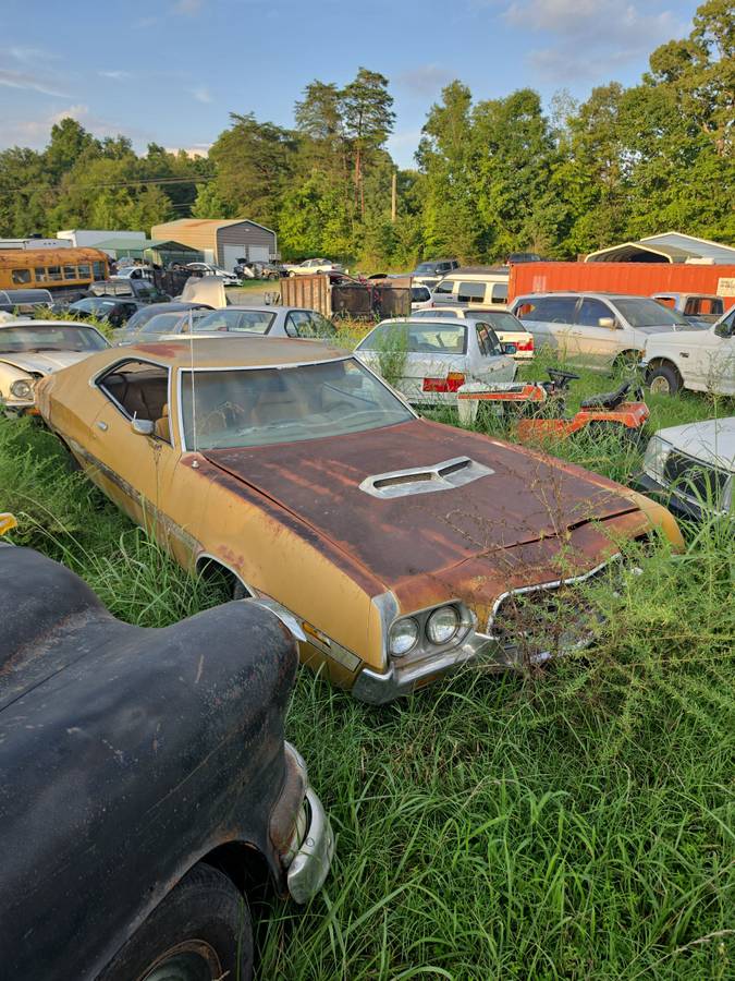 Ford-Gran-torino-1972-custom