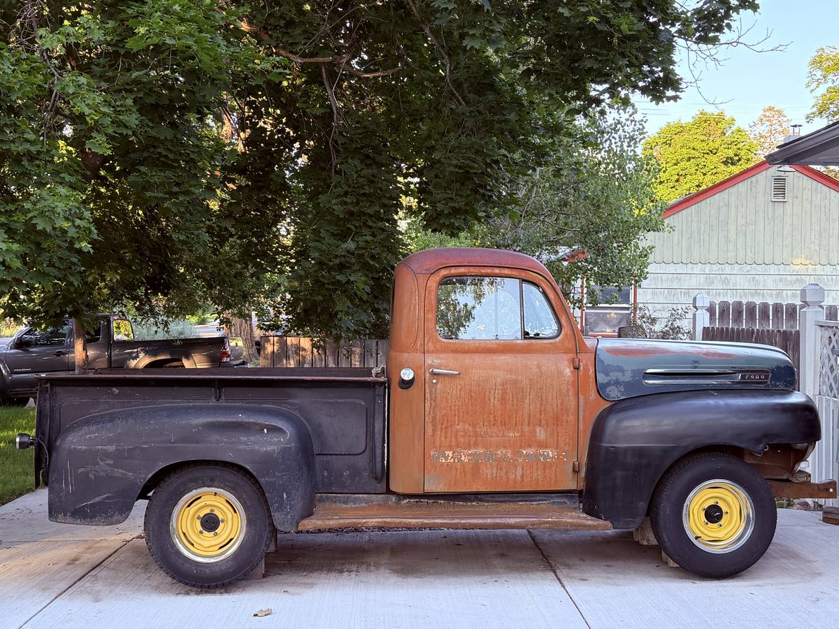 Ford-Half-ton-1951