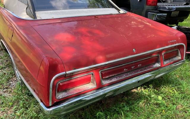 Ford-Ltd-1971-red