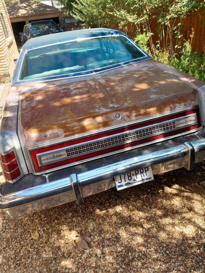 Ford-Ltd-1977