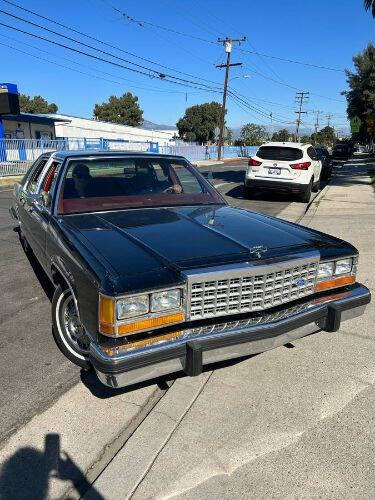 Ford-Ltd-1986-Black