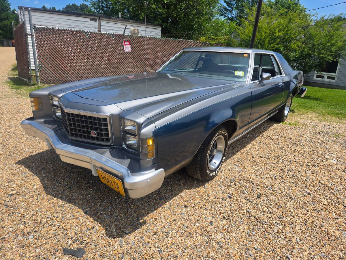 Ford-Ltd-ii-1978-blue