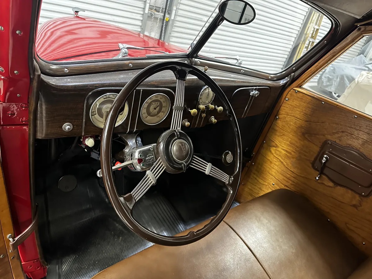 Ford-Model-78-1937-Red-Brown