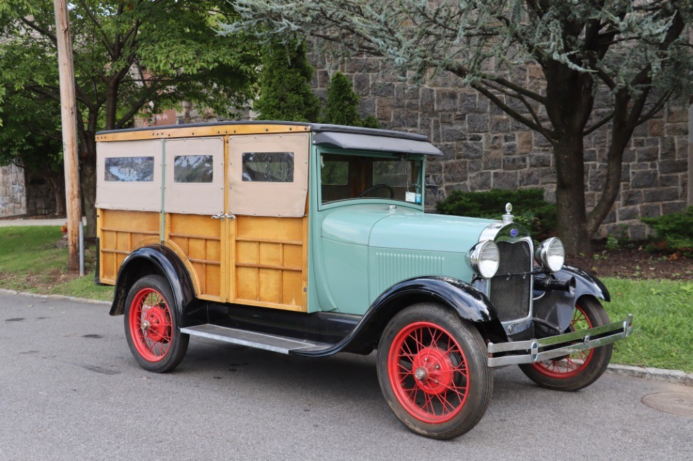Ford-Model-A-1929-Station-Wagon-Tan