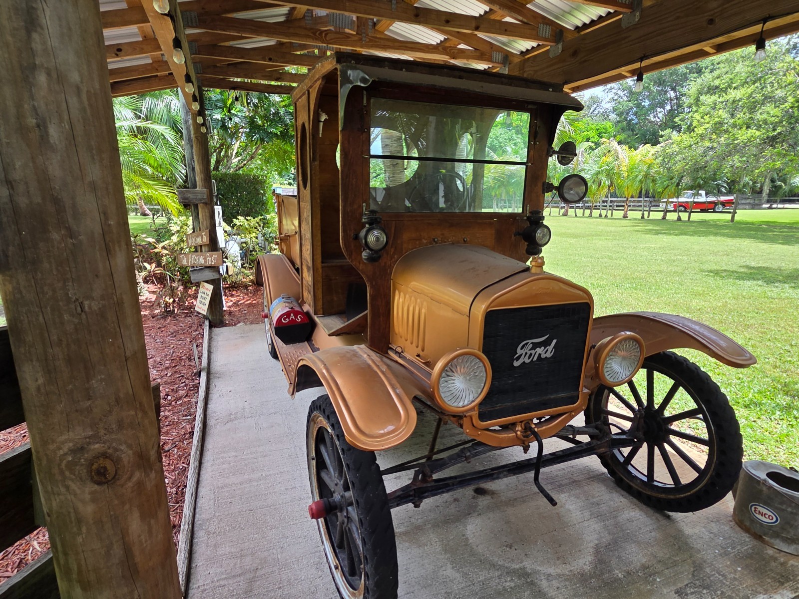 Ford-Model-T-1922