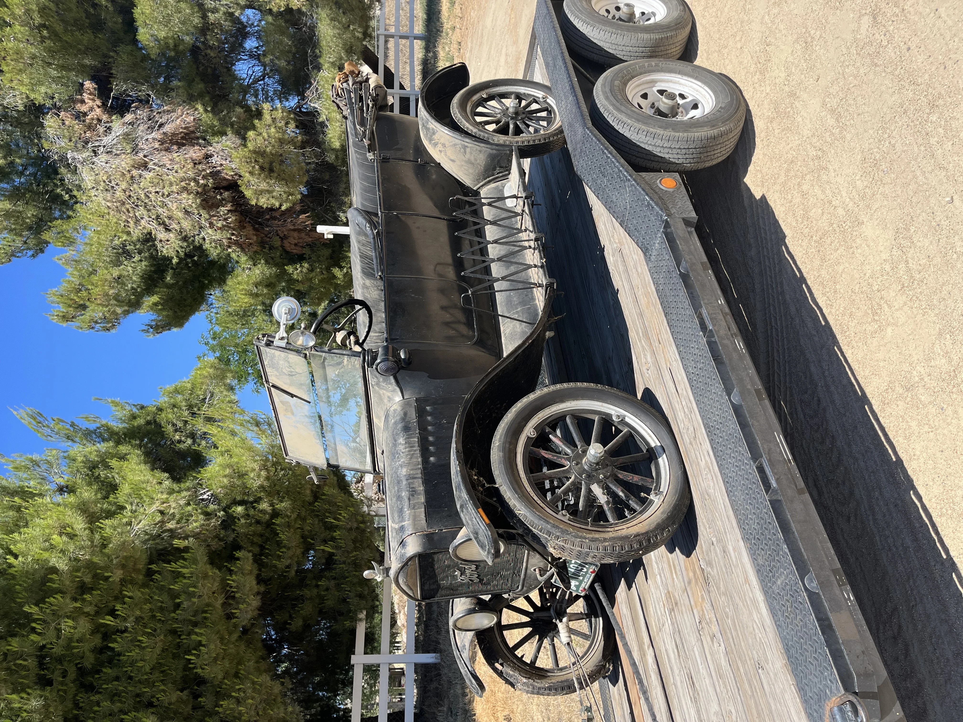 Ford-Model-t-1924-Black-Black