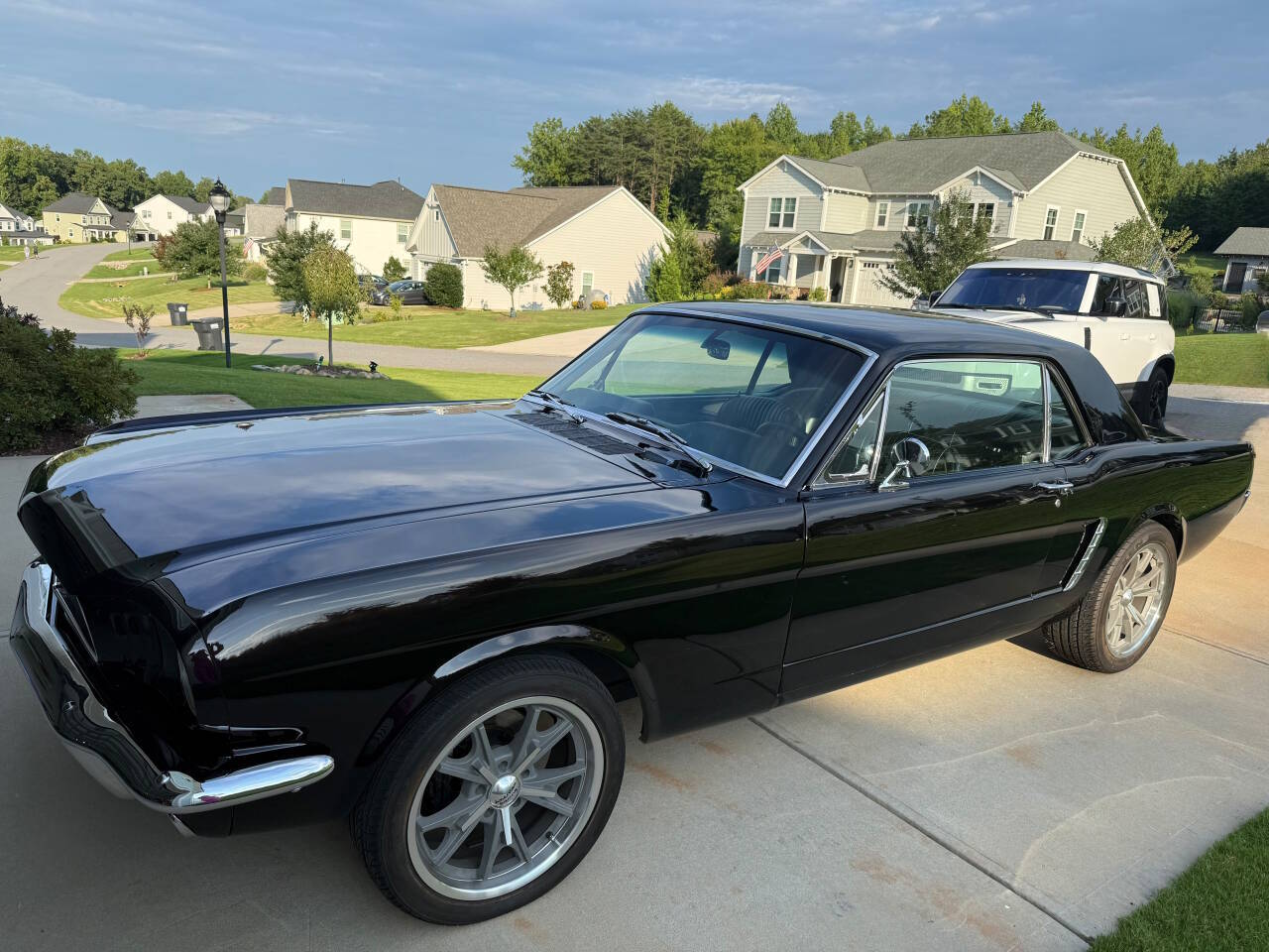 Ford-Mustang-1965-Black-Black