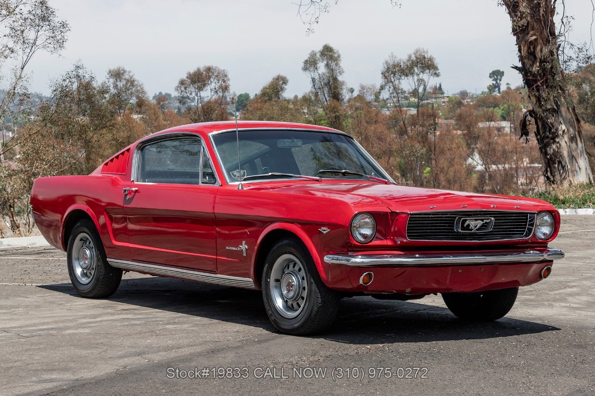 Ford-Mustang-1966