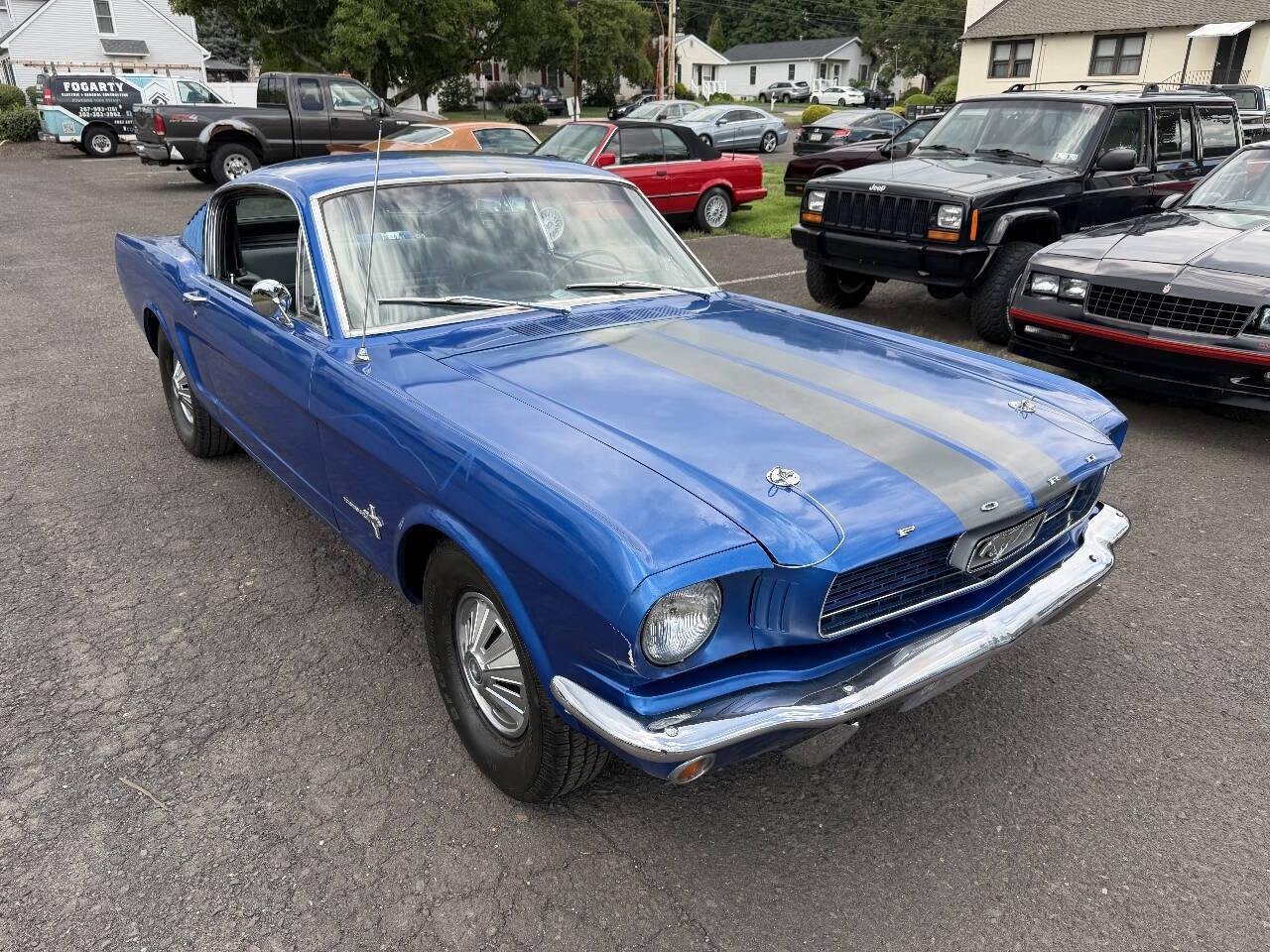 Ford-Mustang-1966-Blue