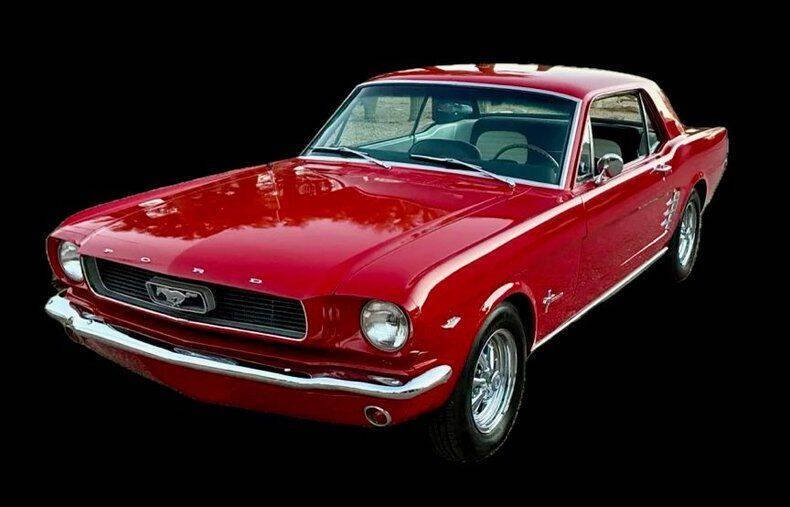 Ford-Mustang-1966-Gold-Ivy-Gold