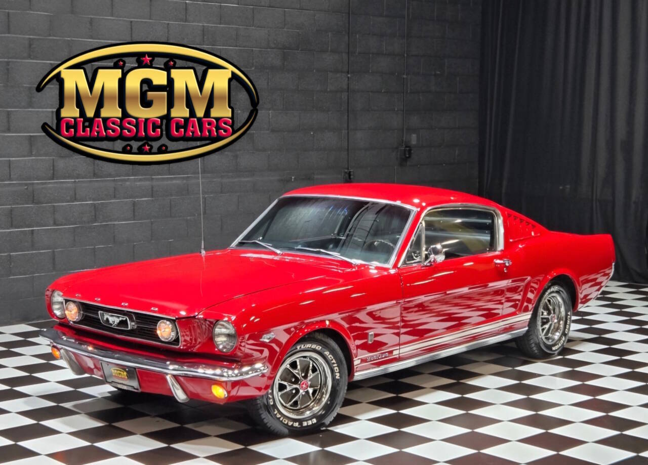 Ford-Mustang-1966-Red-Black