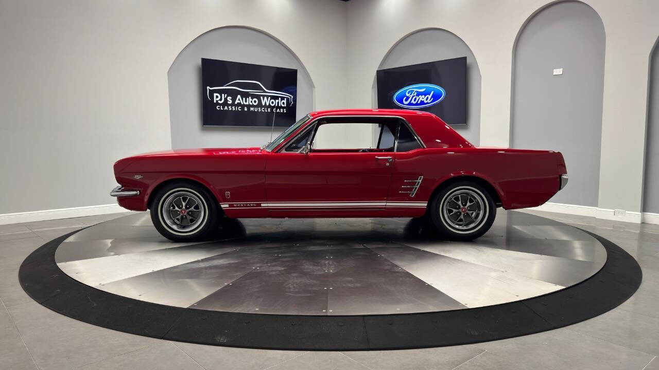 Ford-Mustang-1966-Red-Red