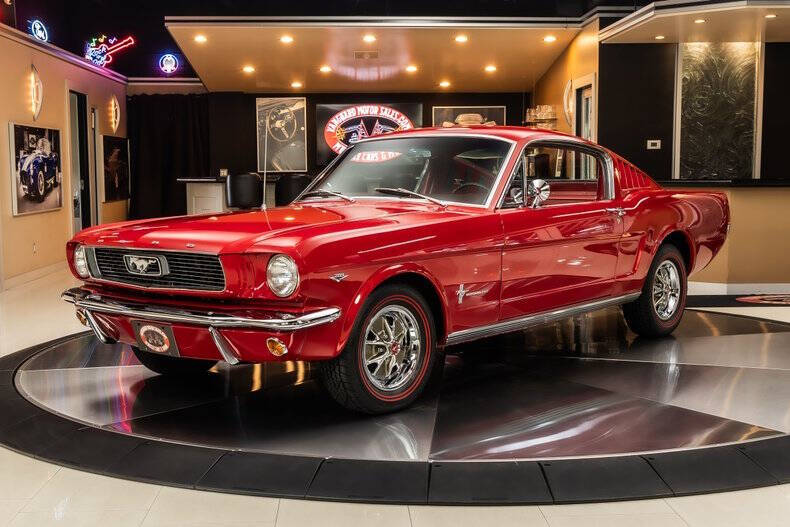 Ford-Mustang-1966-Red-Red