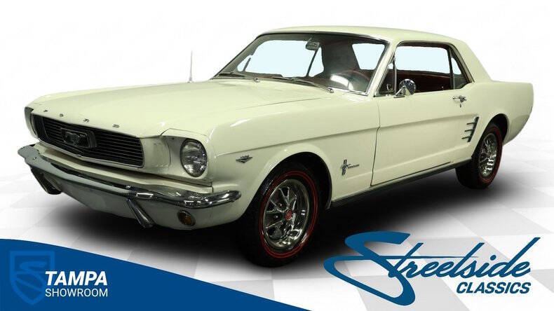 Ford-Mustang-1966-White-Red