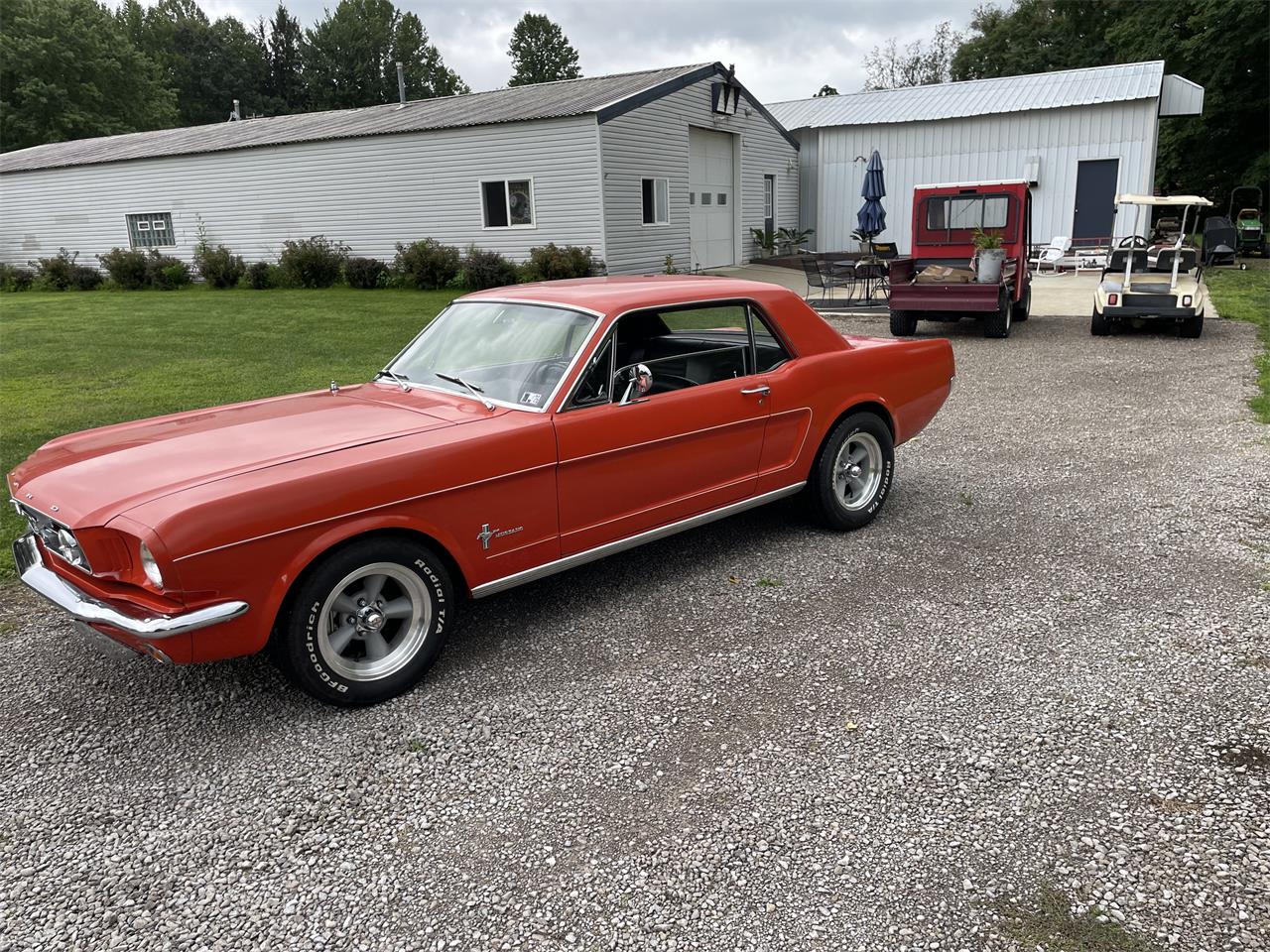Ford-Mustang-1966-poppy-red-Orange-Black