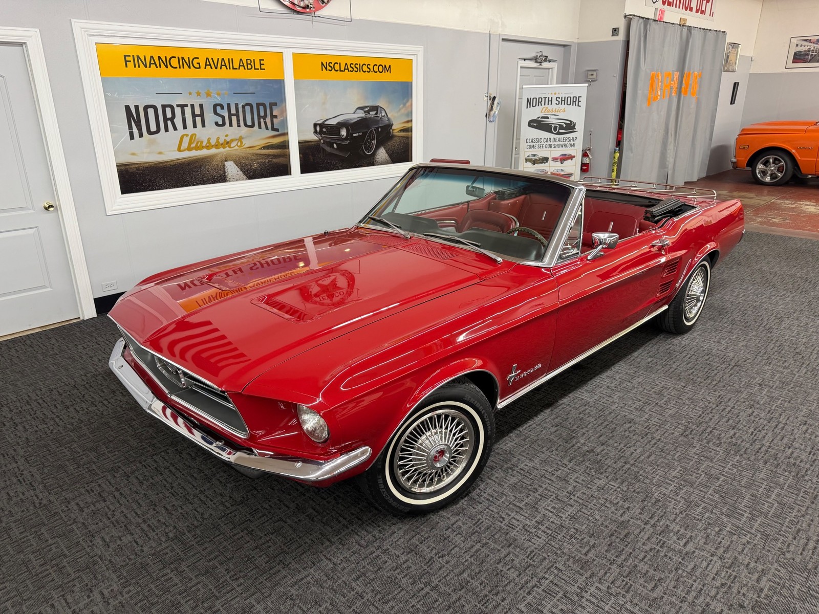 Ford-Mustang-1967-Convertible-Red