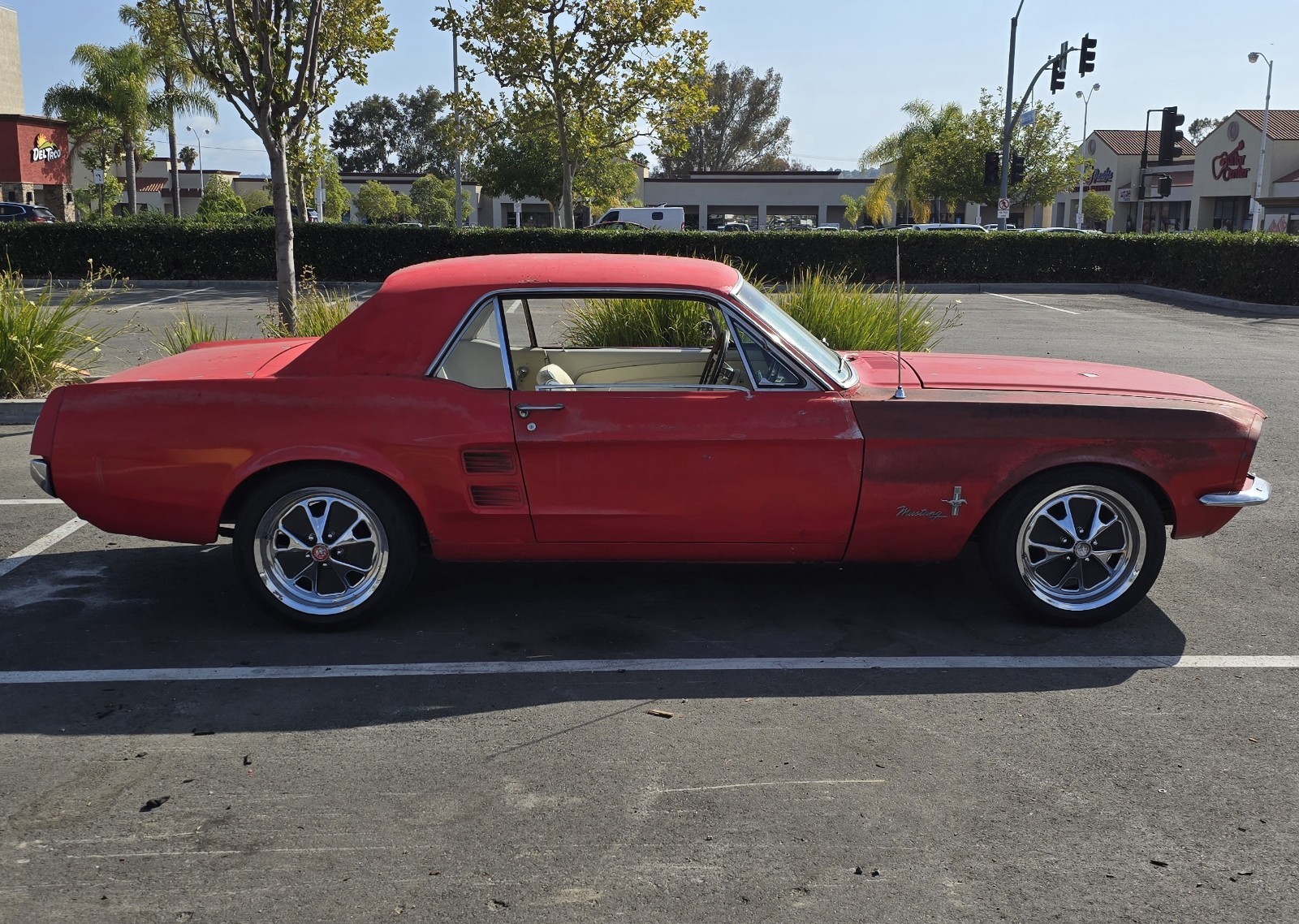 Ford-Mustang-1967-Coupe-White Ford Mustang 1967