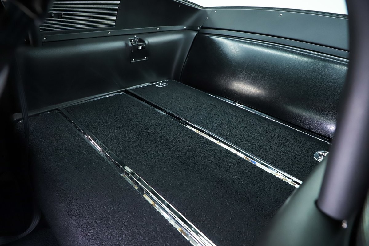 Ford-Mustang-1967-Fastback-Black