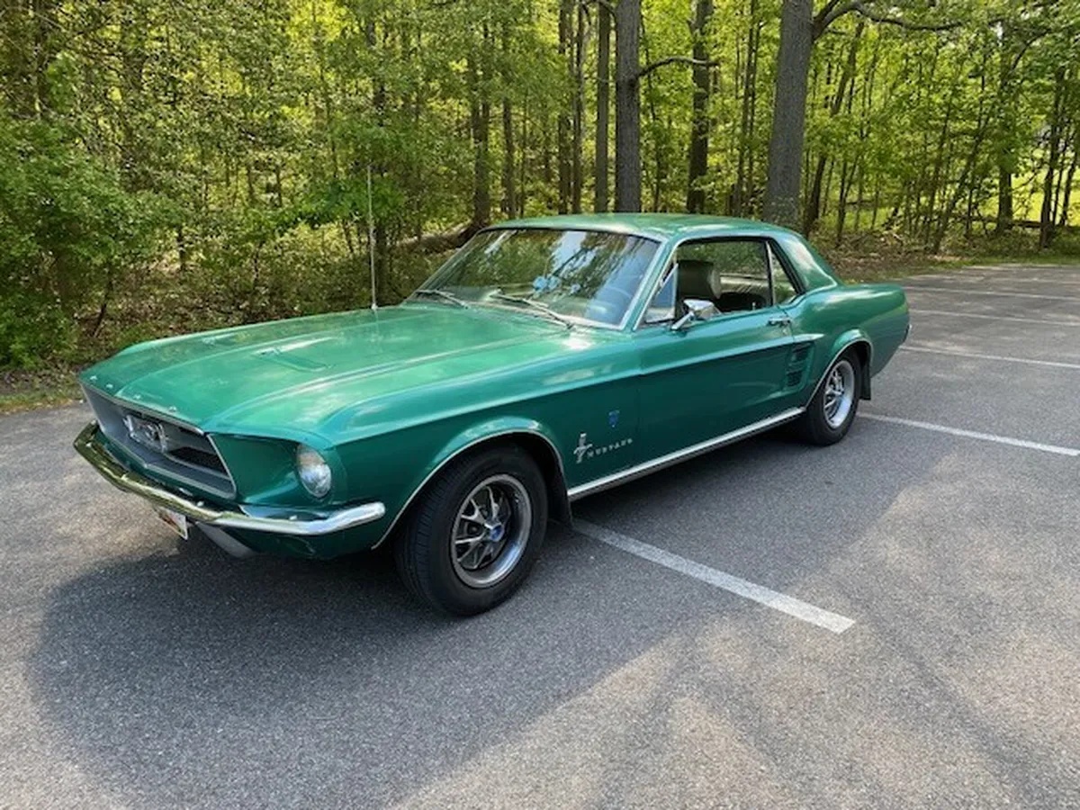Ford-Mustang-1967-Timberline-Green-Ivy-Gold Ford-Mustang-1967-Timberline-Green-Ivy-Gold