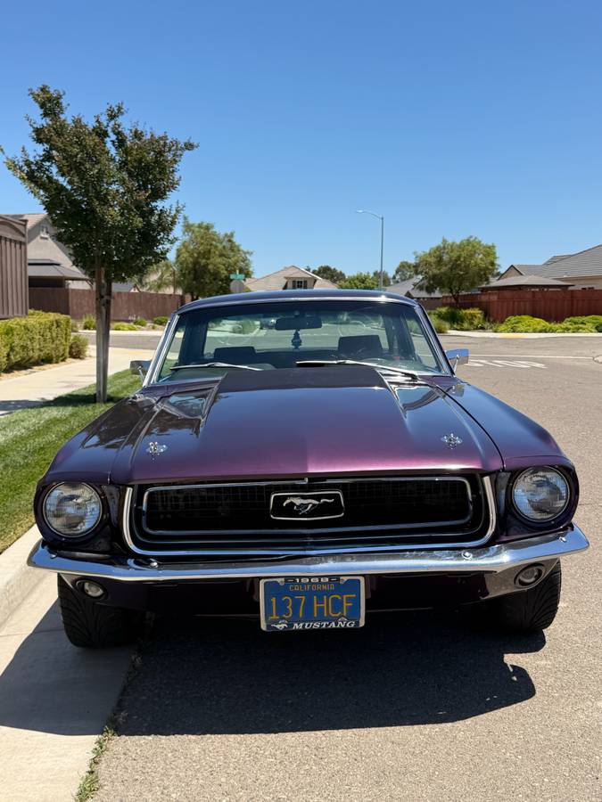 Ford-Mustang-1968-purple