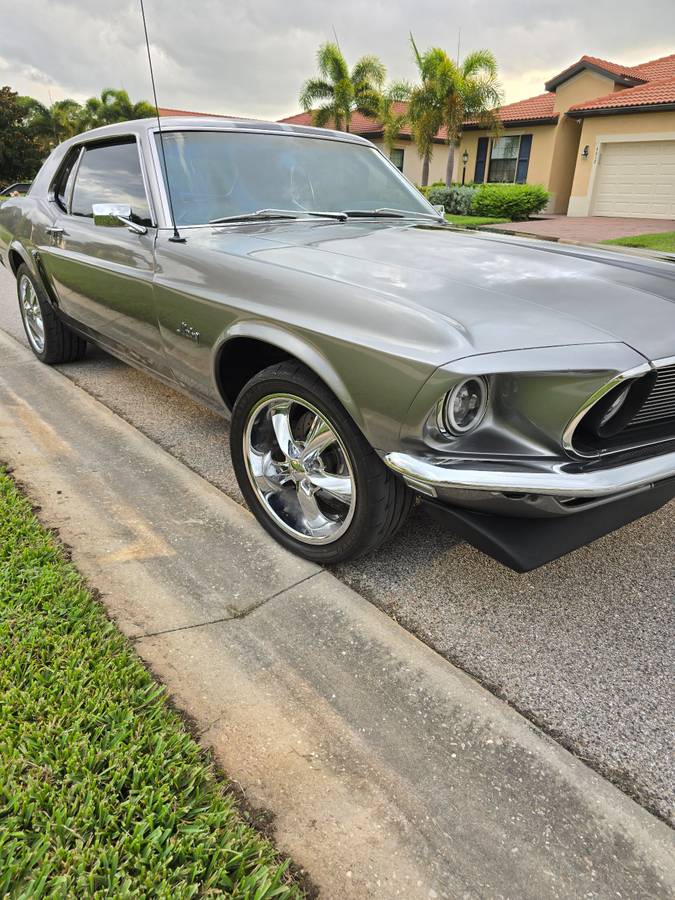 Ford-Mustang-1969
