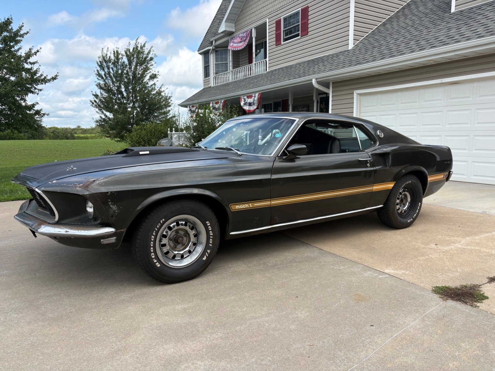 Ford-Mustang-1969-Fastback-Black