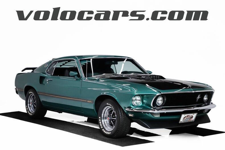 Ford-Mustang-1969-Raven-Black-Red