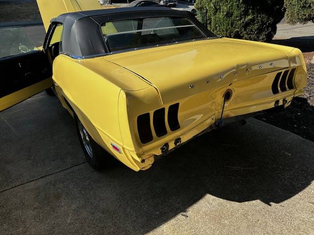 Ford-Mustang-1969-yellow