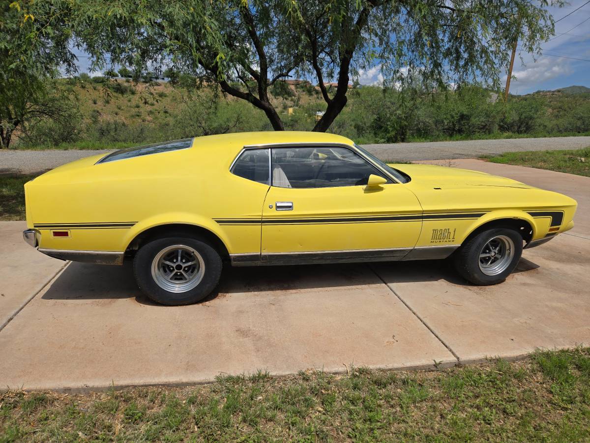 Ford-Mustang-1971