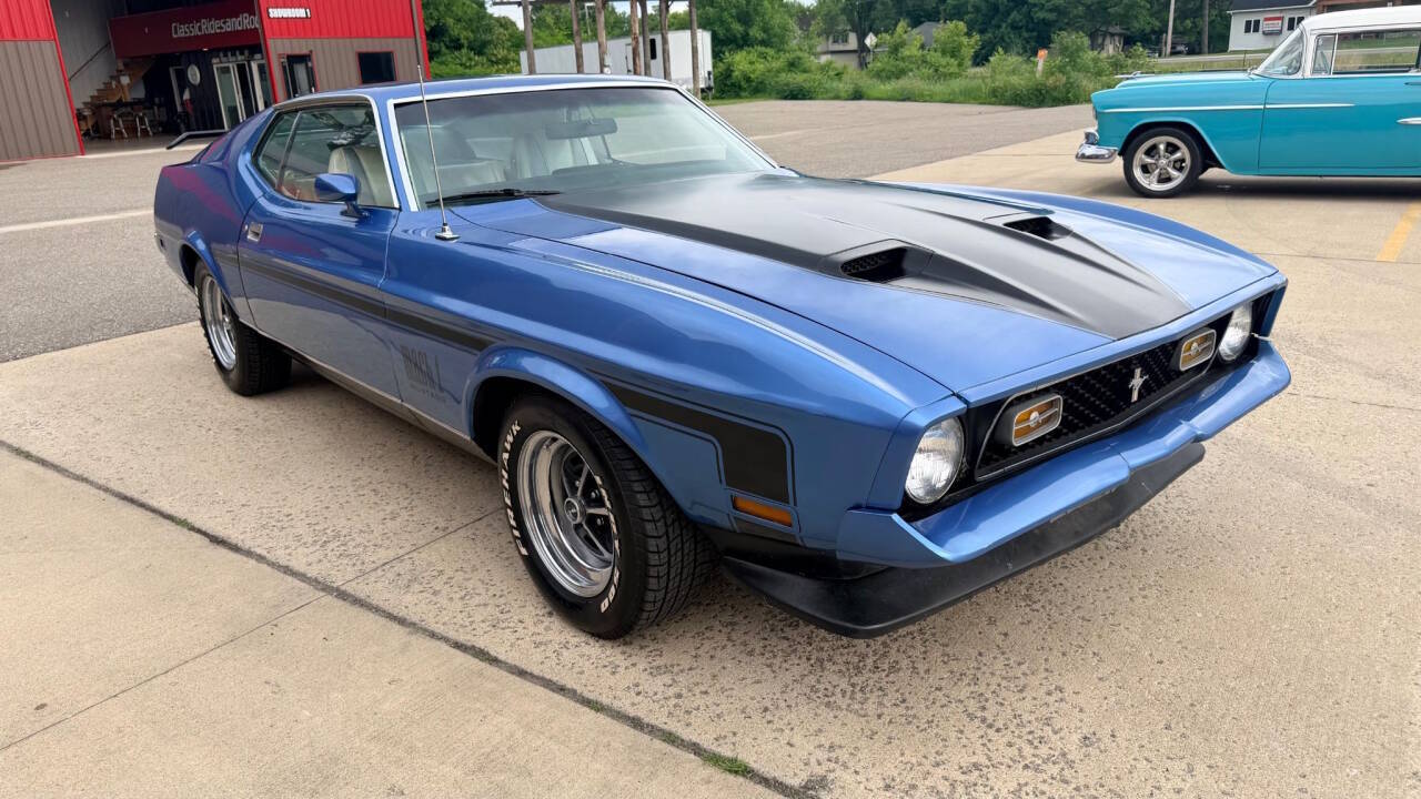 Ford-Mustang-1972-Blue-White