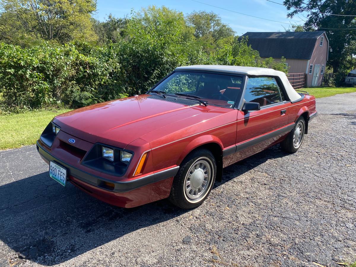 Ford-Mustang-1986-red