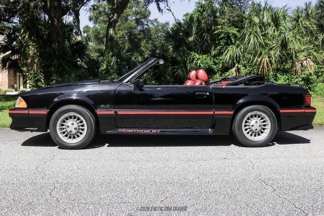 Ford-Mustang-1988