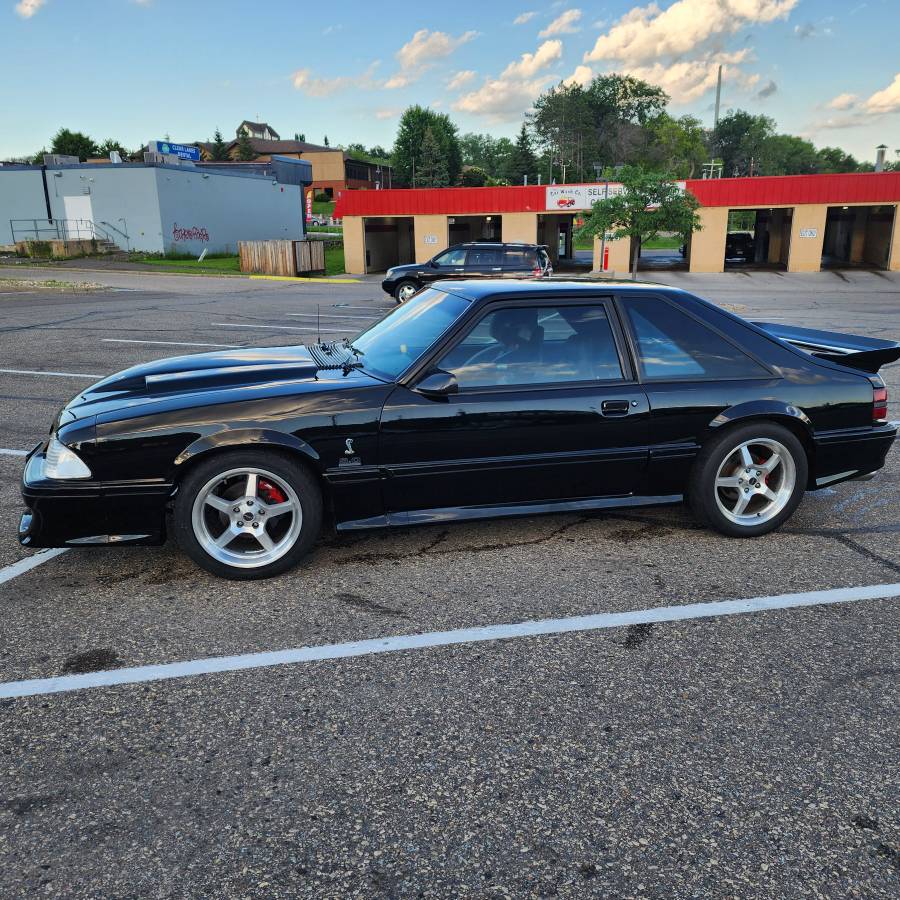 Ford-Mustang-1989
